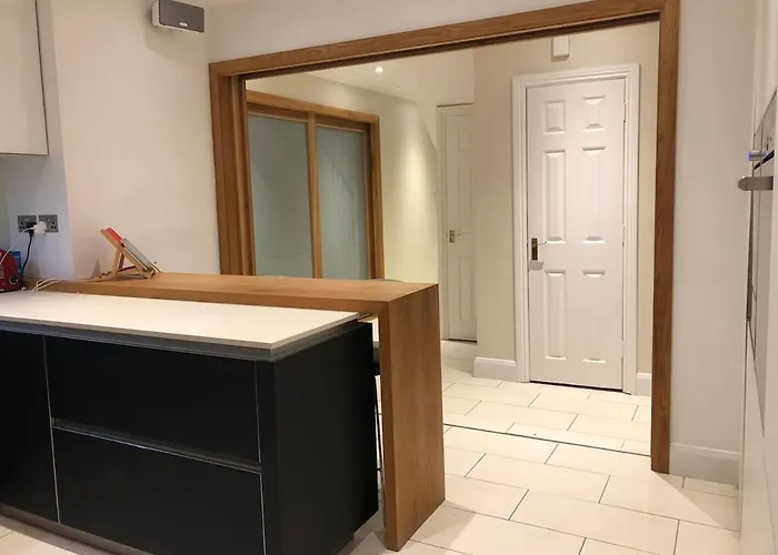 度假居 Discreet Luxury Super House! *